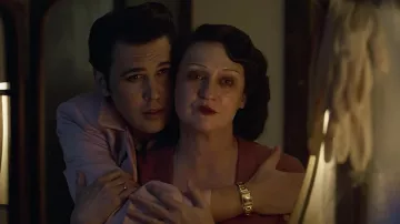 Reloj de oro usado por Elvis Presley (Austin Butler) como se ve en la película de Elvis 