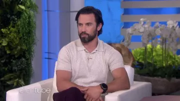 Reloj negro usado por Milo Ventimiglia como se ve en The Ellen DeGeneres Show 