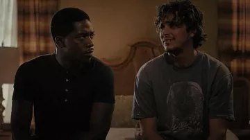 Hawaii Printed T-shirt in grey worn by Rob Volpe (Taylor Kowalski) as seen in Snowfall wardrobe (S05E01)