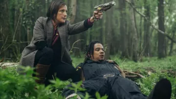 Plaid Coat worn by Diane (Nadia Albina) as seen in Doctor Who TV series outfits (Season 13 Episode 6)