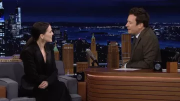 Earrings worn by Zoey Deutch as seen in The Tonight Show Starring Jimmy Fallon On March 8, 2022