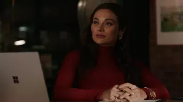 Gold Watch worn by Veronica Sandoval (Christina Ochoa) as seen in Promised Land TV series wardrobe (Season 1 Episode 7)