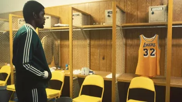 Adidas Originals Green Tracksuit usado por Magic Johnson (Quincy Isaiah) como se ve en winning time: The Rise of the Lakers Dynasty TV show (S01E01)