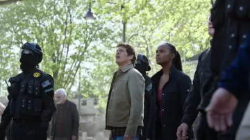 Canvas jacket worn by Tom (James Marsden) as seen in Sonic the Hedgehog 2 movie outfits