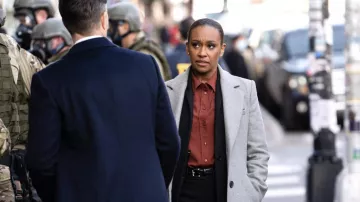 Blue Blazer Jacket worn by Val Turner (Ryan Michelle Bathe) as seen in The  Endgame TV show outfits (Season 1 Episode 4)