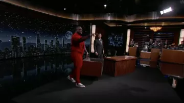 Des baskets portées par Brian Tyree Henry comme on les voit dans Jimmy Kimmel Live! sur mars 22, 2022