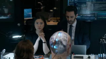 Montre portée par Alina Park (Laura Sohn) telle que vue dans les tenues de la série télévisée The Blacklist (saison 9 épisode 13)