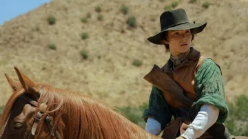 Sombrero negro usado por Fivel Stewart en el vestuario de la serie de televisión Roar (Temporada 1 Episodio 8)