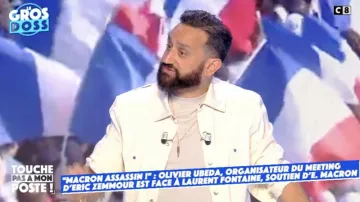 La camisa oversize usada por Cyril Hanouna en el espectáculo Touche pas à mon poste del 28 de marzo de 2022