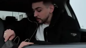 Le blouson noir Prada porté par Joyca dans sa vidéo YouTube J'AI TOUT CHANGÉ ! (Ma tête, ma voiture, les vlogs)