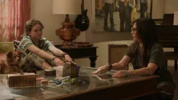 Short Sleeve T-shirt worn by Sam Fox (Pamela Adlon) as seen in Better Things TV series outfits (Season 5 Episode 7)