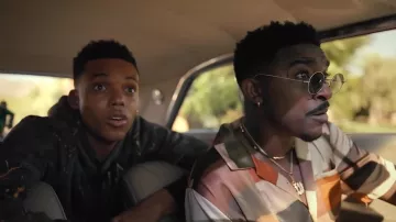 Lunettes polarisées gris circulaire avec monture argentée portées par Jazz (Jordan L. Jones) dans la série télévisée Bel-Air (Saison 1 Episode 2)