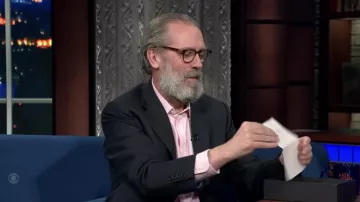 Lunettes Tortoise Shell portées par Hugh Laurie dans The Late Show with Stephen Colbert