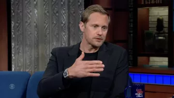 Reloj usado por Alexander Skarsgård como se ve en The Late Show with Stephen Colbert
