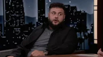 Montre portée par Mohammed Amer comme on le voit dans Jimmy Kimmel Live!