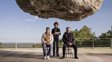 Black and White sneakers worn by Lola Cuevas (Penélope Cruz) as seen in Official Competition movie