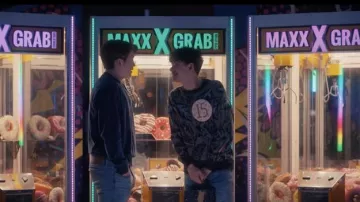 Jeans portés par Nick Nelson (Kit Connor) dans les tenues de la série télévisée Heartstopper (saison 1 épisode 5)