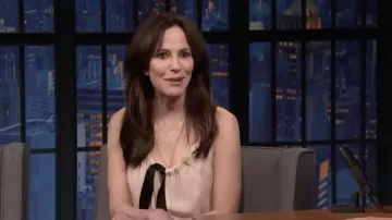 Chemisier sans manches Top porté par Mary-Louise Parker vu dans Late Night with Seth Meyers