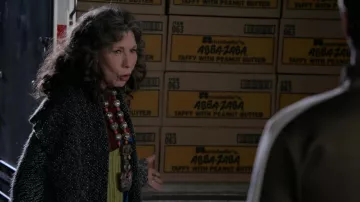 Necklace worn by Frankie Bergstein (Lily Tomlin) as seen in Grace and Frankie TV series wardrobe (Season 7 Episode 4)