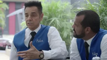 Montre portée par Antonio (Eugenio Derbez) vue dans le film The Valet