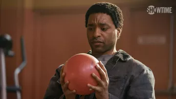 Denim Shirt worn by Faraday (Chiwetel Ejiofor) as seen in The Man Who Fell to Earth TV series outfits (Season 1 Episode 2)