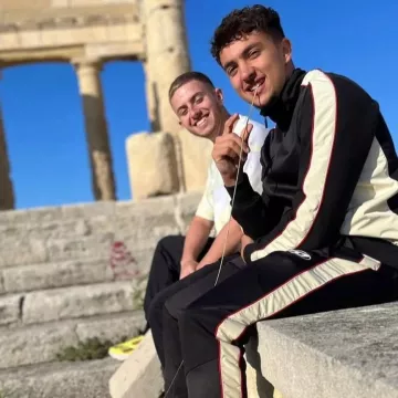 El chándal usado por Inoxtag en una cuenta de Instagram de un fan