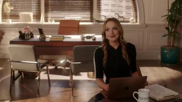 Robe portée par Fallon Carrington (Elizabeth Gillies) telle que vue dans les tenues de la série télévisée Dynasty (saison 5 épisode 10)