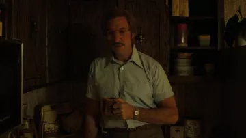 Reloj usado por Allan Gore (Pablo Schreiber) como se ve en los atuendos de la serie de televisión Candy (Temporada 1 Episodio 2)