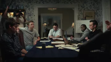 Grey T-shirt worn by Clayton Peterson (Dane DeHaan) as seen in The Staircase (S01E04)