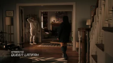 Baskets Adidas portées par Robyn McCall (Queen Latifah) telles que vues dans les tenues de la série télévisée The Equalizer (saison 2 épisode 18)