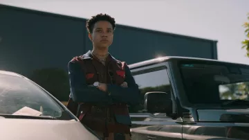 Montre portée par Ivan Taylor (Miles Gutierrez-Riley) telle que vue dans les tenues de la série télévisée The Wilds (saison 2 épisode 6)