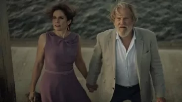 Lilac sleeve less dress worn by Zoe (Amy Brenneman) as seen in The Old Man TV series (Season 1)