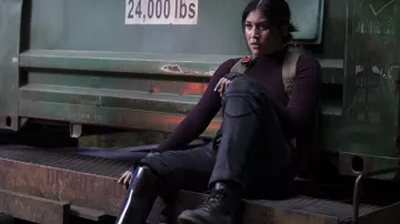 Bottes portées par Echo (Alaqua Cox) dans les tenues de la série télévisée Echo (saison 1)