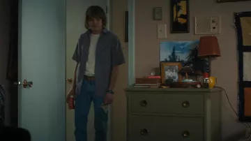 Watch worn by Jonathan Byers (Charlie Heaton) as seen in Stranger Things TV series outfits (Season 4 Episode 4)