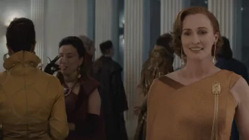 Boucles d’oreilles portées par Mon Mothma (Genevieve O’Reilly) telles que vues dans les tenues de la série télévisée Andor (saison 1)
