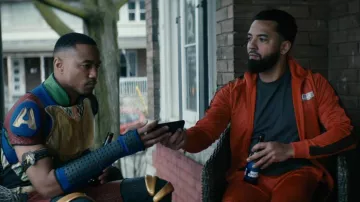 Survêtement porté par Mother’s Milk (Laz Alonso) vu dans la garde-robe de la série télévisée The Boys (saison 3 épisode 3)