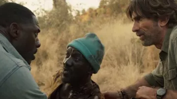 Montre portée par Martin Battles (Sharlto Copley) comme on le voit dans le film Beast