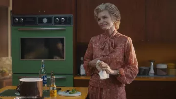Blouse and skirt floral set worn by Betty Ford (Michelle Pfeiffer) as seen in The First Lady (S01E10)