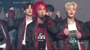 Haori ou Kimono porté par Hyunjin dans Stray Kids 2nd World Tour « MANIAC » à Séoul (Jour 3)
