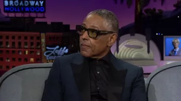Lunettes portées par Giancarlo Esposito comme on le voit dans The Late Late Show avec James Corden