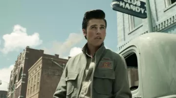 La chaqueta gris vintage usada por Elvis (Austin Butler) en la película Elvis