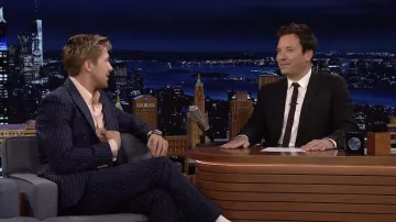 Printed suit in navy blue worn by Ryan Gosling in The Tonight Show Starring Jimmy Fallon