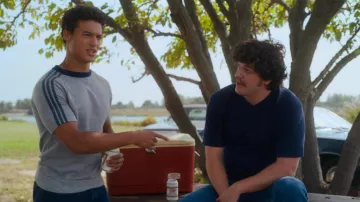 Grey T-shirt worn by Mikey (Jan Luis Castellanos) as seen in Bridge and Tunnel TV series outfits (Season 2 Episode 2)