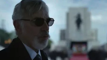 Gafas de sol usadas por Fitzroy (Billy Bob Thornton) como se ve en la película The Gray Man