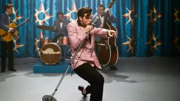 The pink white-checked jacket worn by Elvis (Austin Butler) in the movie Elvis