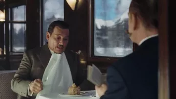 Dessert ate by Cassetti (Johnny Depp) in Murder on the Orient Express
