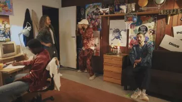 Les sneakers portées par Bigflo dans le clip Coup de vieux de Bigflo & Oli feat. Julien Doré