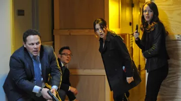 Chaqueta de cuero usada por Root (Amy Acker) en los atuendos de la serie de televisión Person of Interest (Temporada 4 Episodio 11)