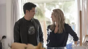 Motorcycle printed t-shirt worn by Levi Delgado (Nicholas Gonzalez) as seen in La Brea (S02E02)