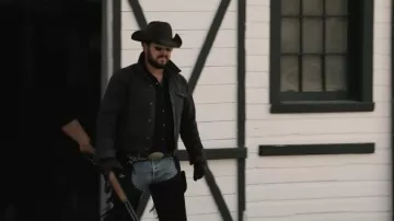 Cinturón de hebilla usado por Rip Wheeler (Cole Hauser) como se ve en Yellowstone (Temporada 5)